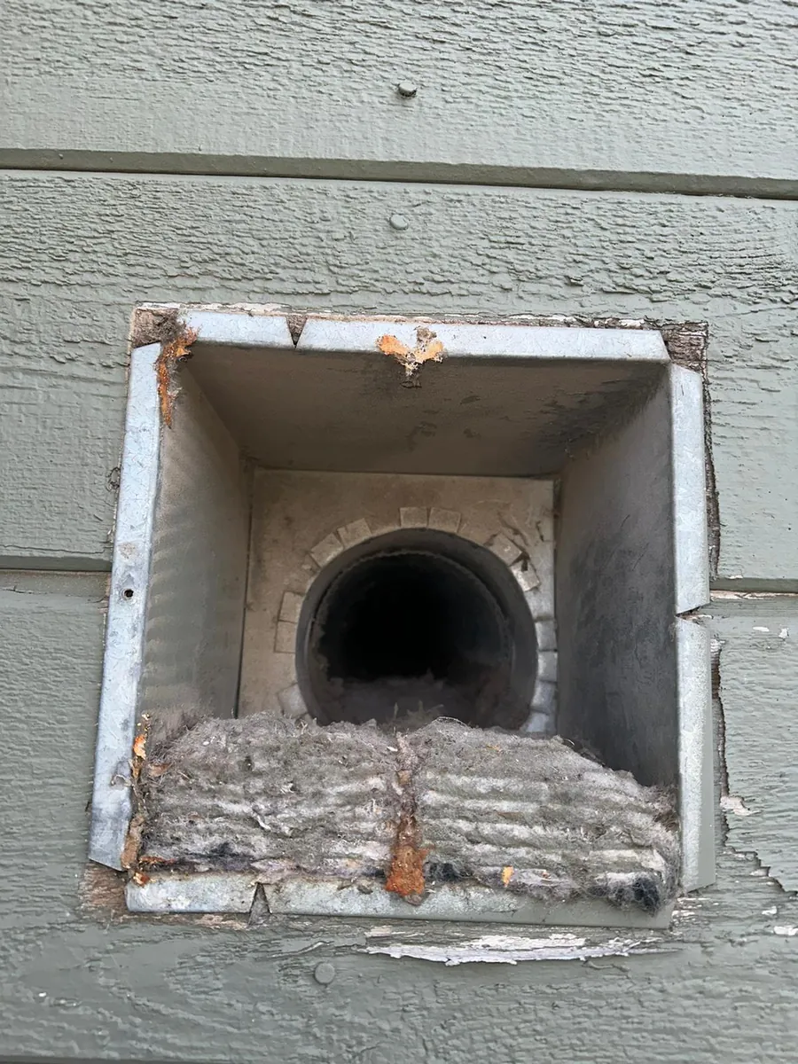 Clogged dryer vent before cleaning